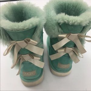 Rare Ugg Bailey Bow Boots Tiffany blue girls sz 6